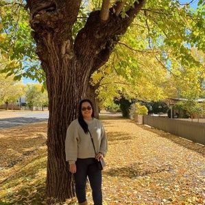 Meet your Posher, Sheila